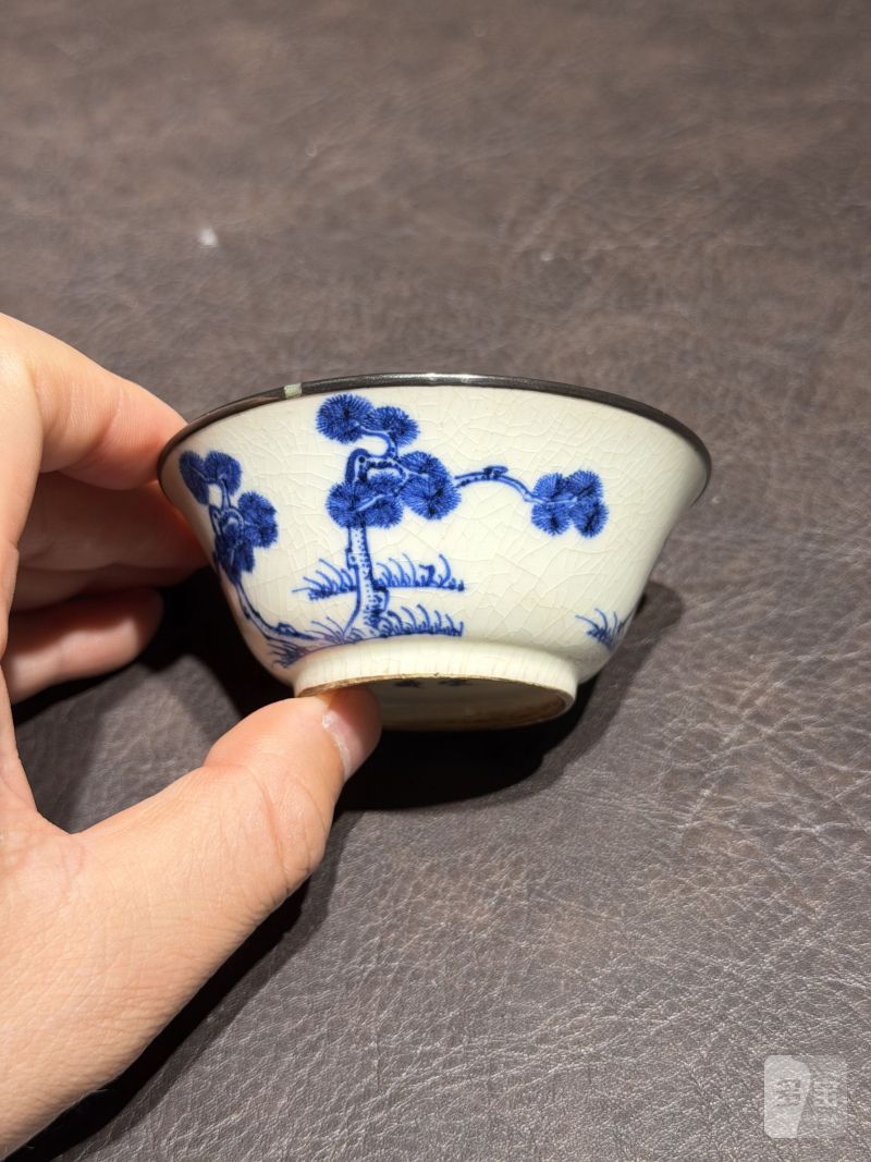 清康熙 青花“鹤鹿同春”若深杯一组三只 - 图28